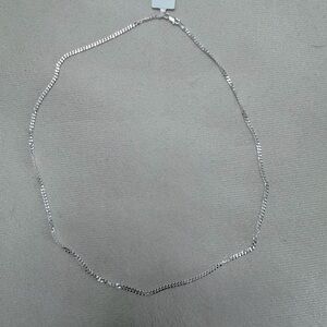 Elegant Silver Chain Necklace